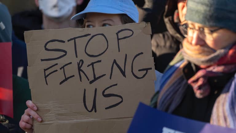 إعادة موظفي "الأسلحة النووية" الأميركية بعد فصلهم بـ24 ساعة