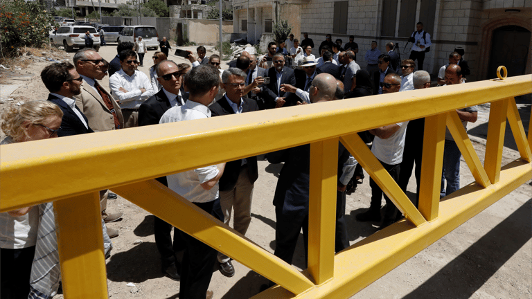 الجيش الإسرائيلي يطلق النار على وفد دبلوماسي قرب جنين
