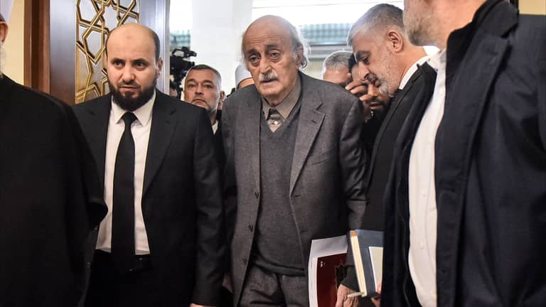 جنبلاط يلتقي الجولاني بمهمات "رئيس الجمهورية"؟.. خبير يشرح لبلينكس