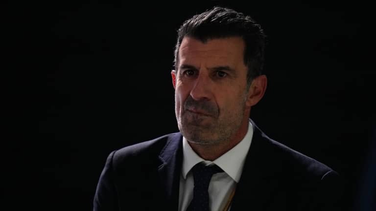 فيغو يهاجم "المخادع" إنفانتينو