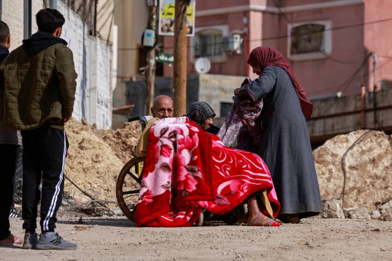 الهجمات الإسرائيلية تهجر 80% من سكان مخيم طولكرم