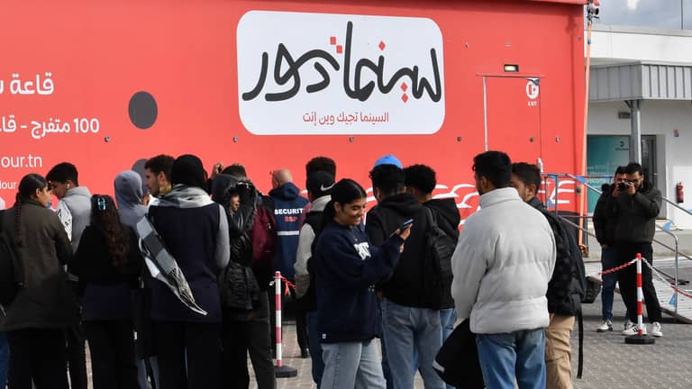 لتقريبها من الجمهور.. "سينما متنقلة" في تونس