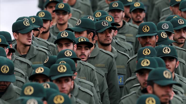 "تسرب الغاز" يقتل ضابطين في الحرس الثوري الإيراني