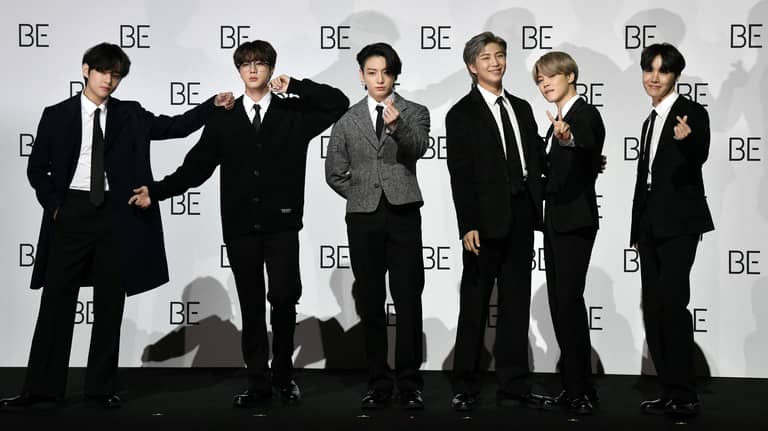"فعلناها مجددا".. BTS تتربع على عرش الموسيقى الأميركية