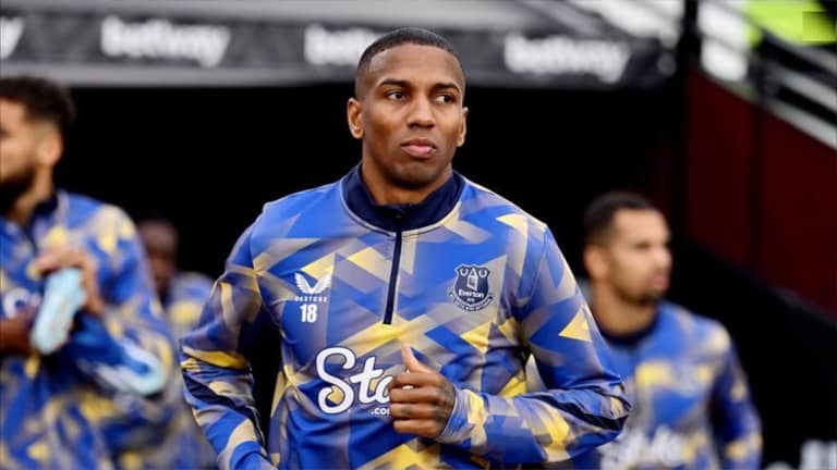 الأب وابنه.. مواجهة عائلية في كأس الاتحاد الإنكليزي