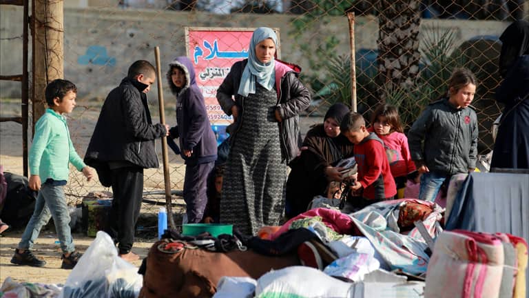 بسبب رهينة.. إسرائيل تعلق "العودة" إلى شمال غزة وحماس تحذر