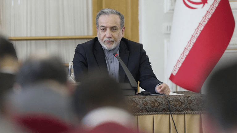 عرض أميركي جديد لإيران... وعراقجي يصرّ: لا مفاوضات تحت النار