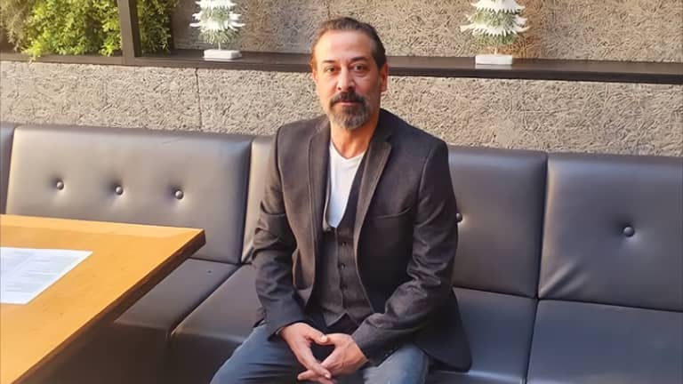 بعد اعتداء مسلح.. ابنة عمايري تنشر صورته بالمستشفى