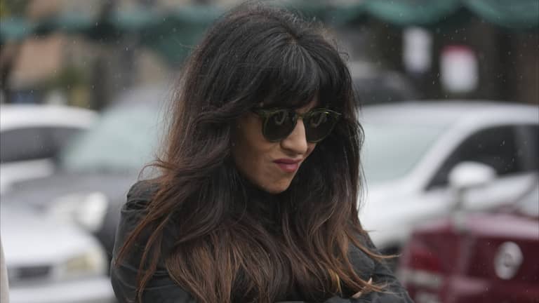 "مخطط للسيطرة عليه".. ابنة مارادونا تتمسك بنظرية المؤامرة