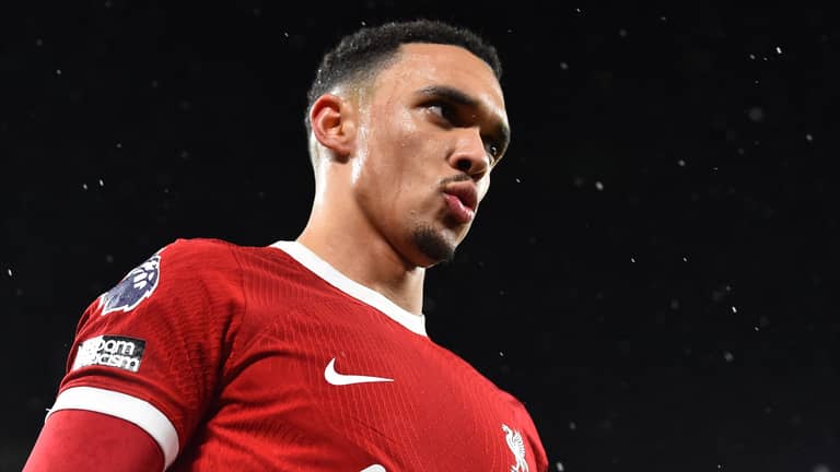 ليفربول يفقد أرنولد لأسابيع