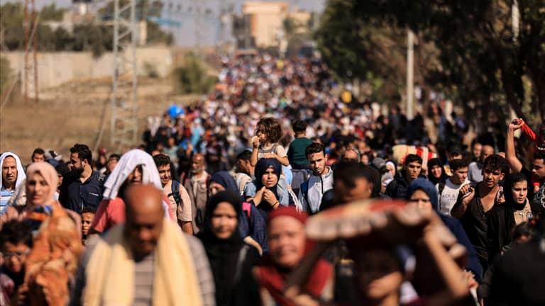 أساسيات العيش مفقودة.. فاتورة حرب غزة بالأرقام