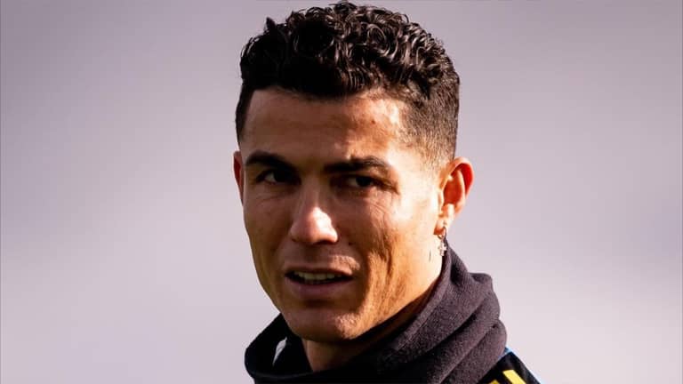 قصر رونالدو "الفخم" يشكو قلة الزبائن