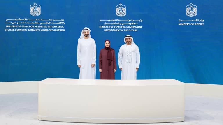 "المحامي الافتراضي" أول مهنة قانونية بـAI في دولة الإمارات