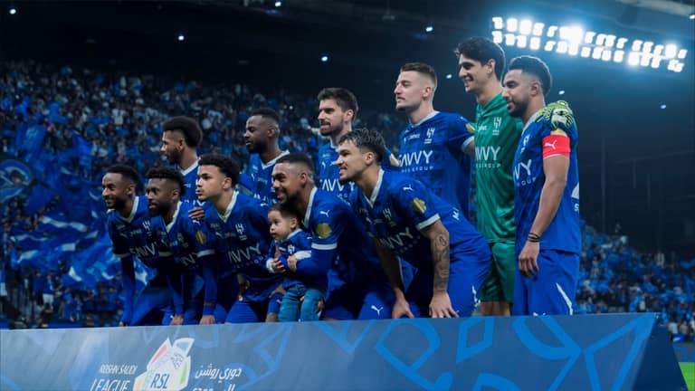 "الحالات المريبة" تشعل ثورة الهلال السعودي