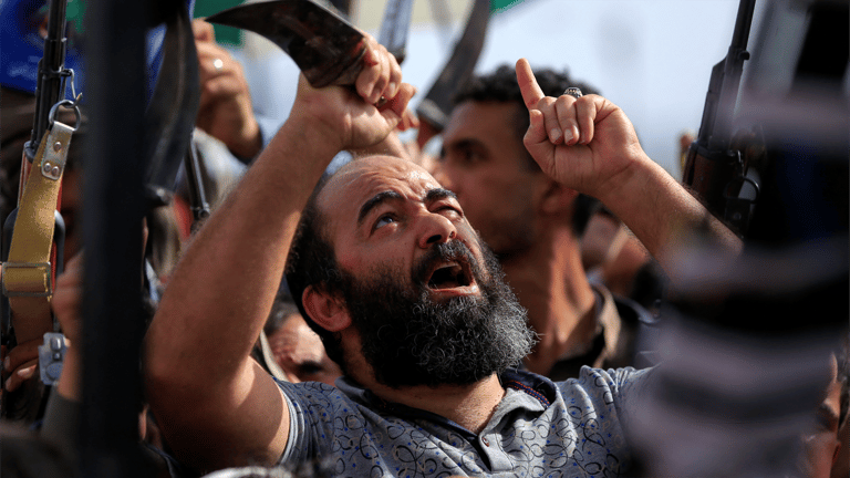 هيئة محلفين أميركية تدين باكستانيا بتهريب أسلحة إيرانية للحوثيين