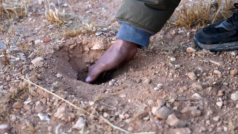 خبراء يحذرون السوريين عبر بلينكس: لا تعبثوا بأدلة الجرائم