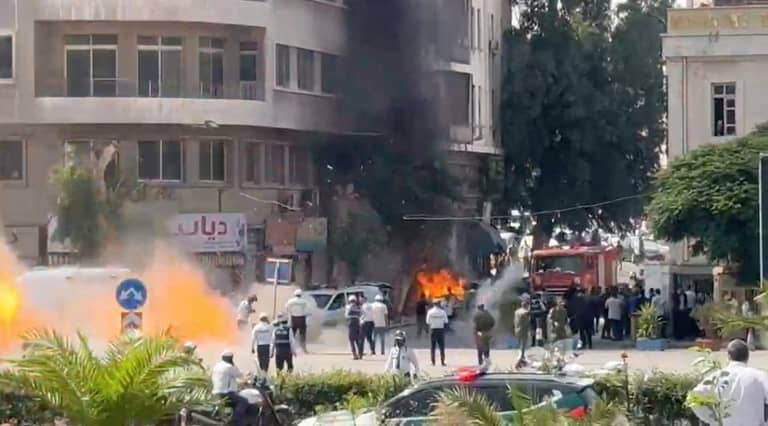 انفجار في دمشق خلال زيارة ماكرون.. هذا ما يجب أن تعرفه