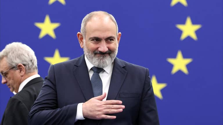 اتفاق سلام بين أرمينيا وأذربيجان في نوفمبر