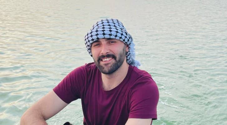 معتز يوثق الحرب و"أصعب يوم في حياته"