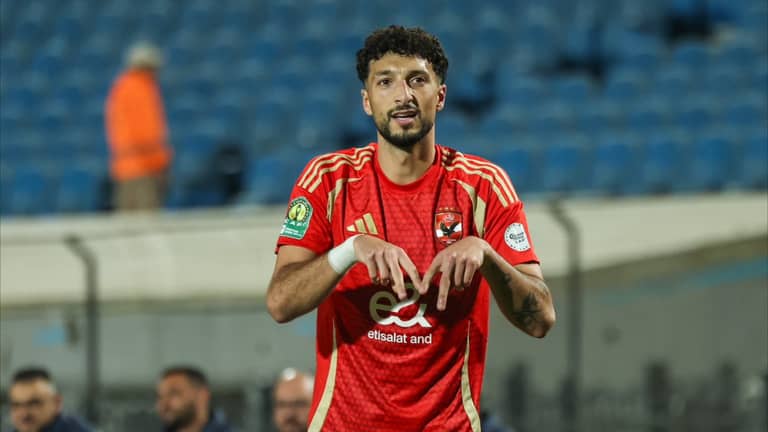 وسام أبوعلي.. "قلب فدائي" ينبض بحب كرة القدم