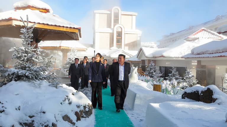 ابنة كيم جونغ أون.. هل اقترب موعد التوريث؟