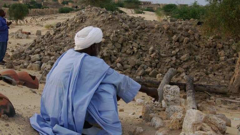 1000 قتيل في السودان.. انهيار أرضي يبتلع قرية كاملة