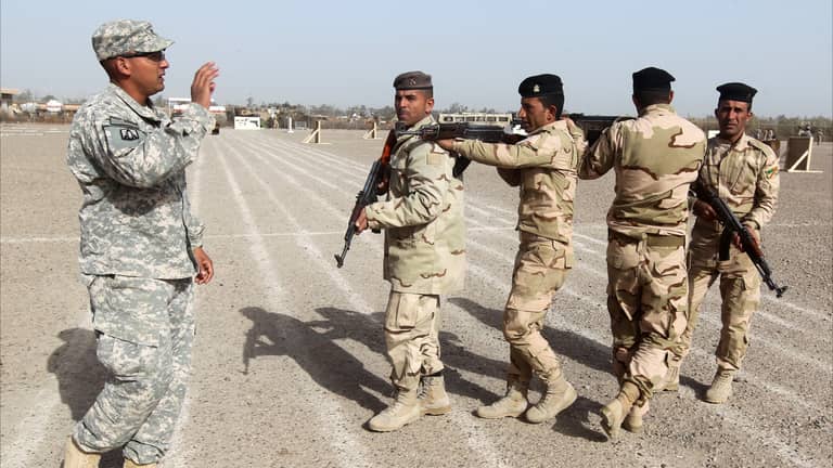 إسقاط 3 طائرات مسيرة فوق مطار بالعراق