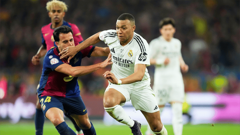 برشلونة ضد ريال مدريد.. كلاسيكو القرن في الليغا؟