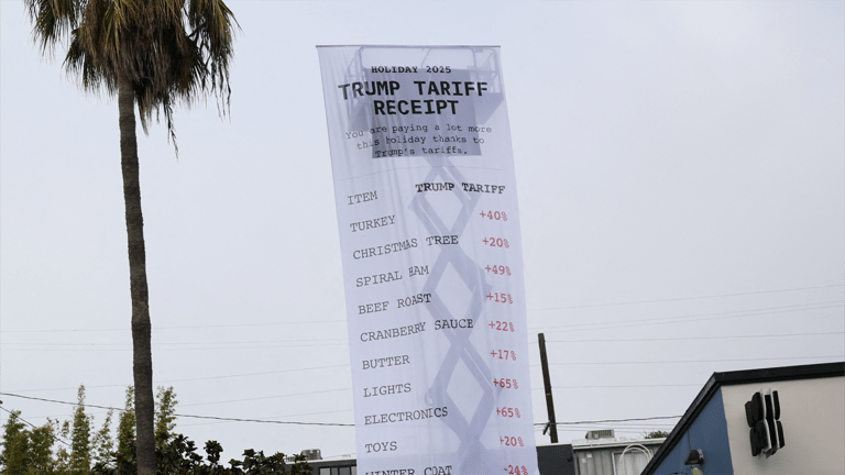 ترامب يعيد رسم خريطة التجارة العالمية.. ما المتوقع في 2026؟