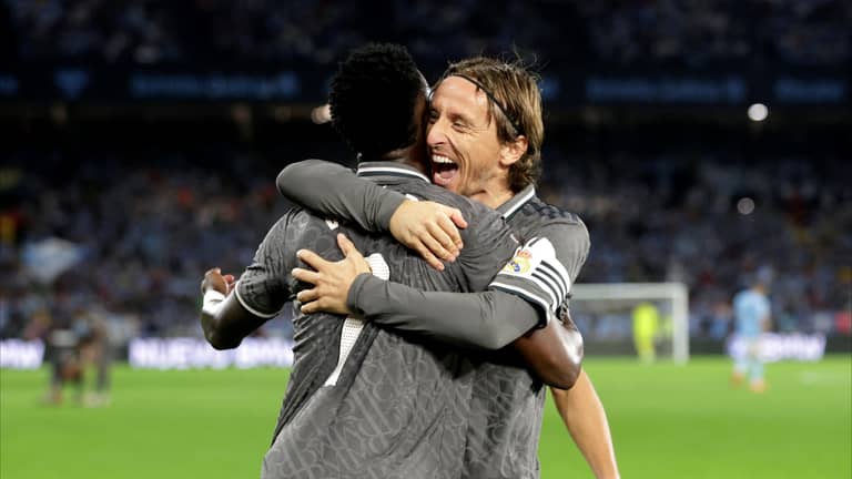 الأكثر خوضا للكلاسيكو في تشكيلة ريال مدريد وبرشلونة