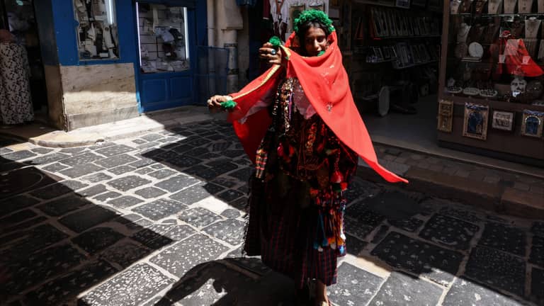 حبيبة التونسية تخشى "قنبلة موقوتة" في "لافايات"