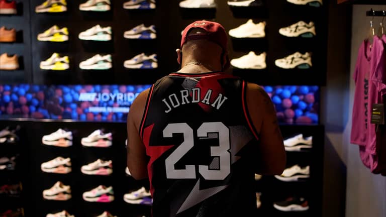 ثقافة الـSneakerhead.. أسلوب حياة من عصر Jordan