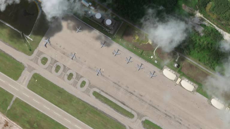 إيران تهدد باستهداف قاعدة أميركية- بريطانية في المحيط الهندي