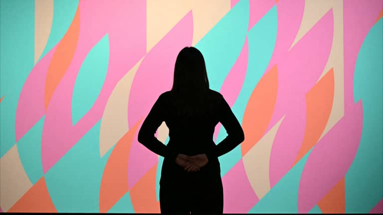 كيف تسبب الـAI في تراجع عائدات الفن؟