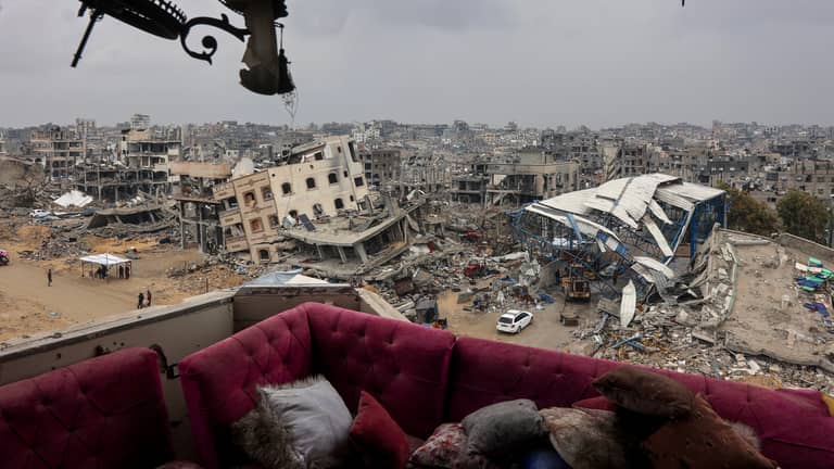 كيف ينفي نووي هيروشيما "حجة 15 عاما" لإعمار غزة؟