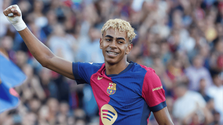 المدة والراتب.. تفاصيل عقد لامين يامال مع برشلونة