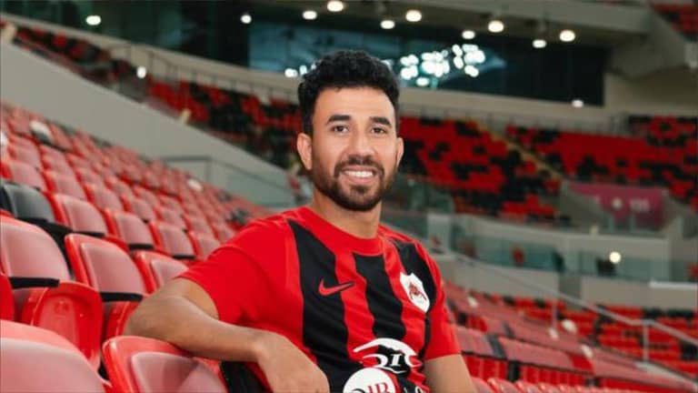 بعد 9 سنوات.. محمود تريزيغيه يعود إلى الملاعب العربية