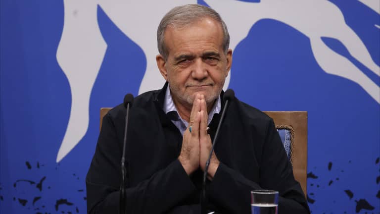 وعود مسعود بزشكيان.. ربيع إيراني قصير؟