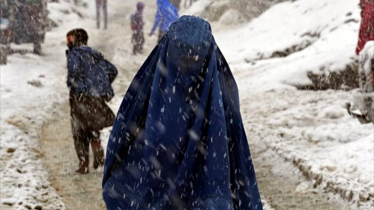 أفغانستان.. عشرات القتلى في انهيار ثلجي