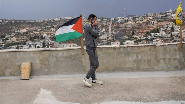 التعاطف مع الفلسطينيين "ممنوع" في إسرائيل؟