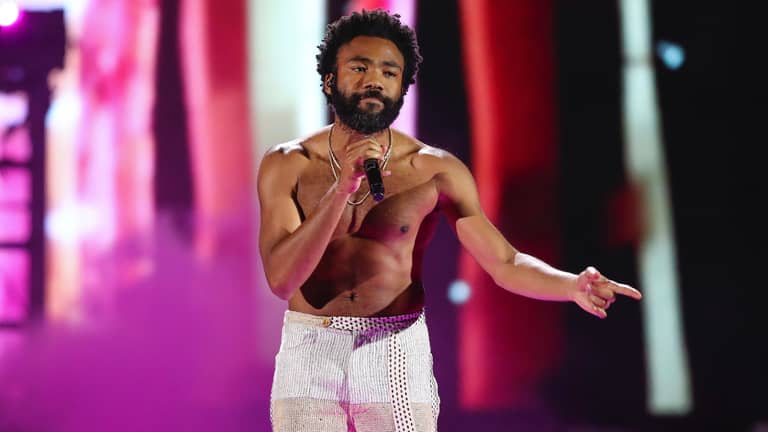 "تشايلديش غامبينو" يكشف سر اختفائه: سكتة دماغية وثقب في القلب