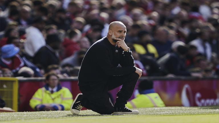 بيب غوارديولا يسخر من محللي البريميرليغ