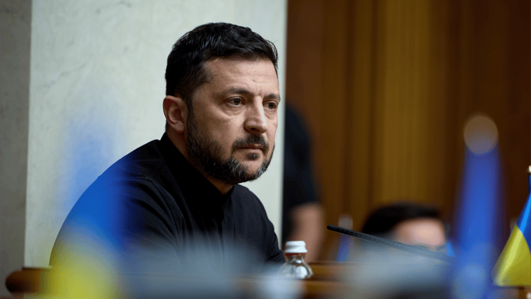زيلينسكي: مفاوضات تبحث لقاءً مباشراً مع بوتين لإنهاء الحرب