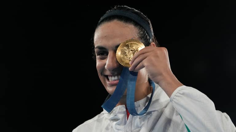 بسبب إيمان خليف.. دولي الملاكمة يقاضي "أولمبية باخ"