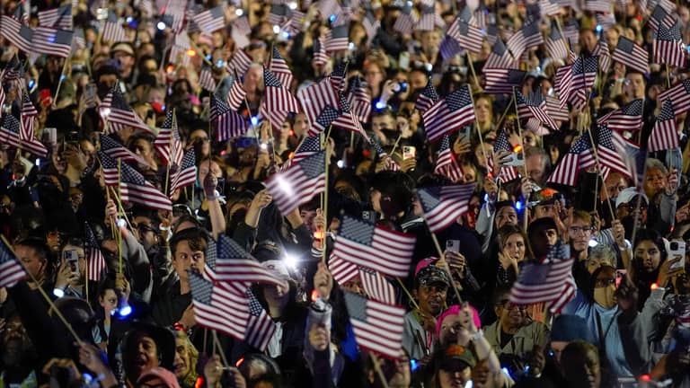 تقارب هاريس وترامب في الولايات الحاسمة قبل أسبوع من الانتخابات