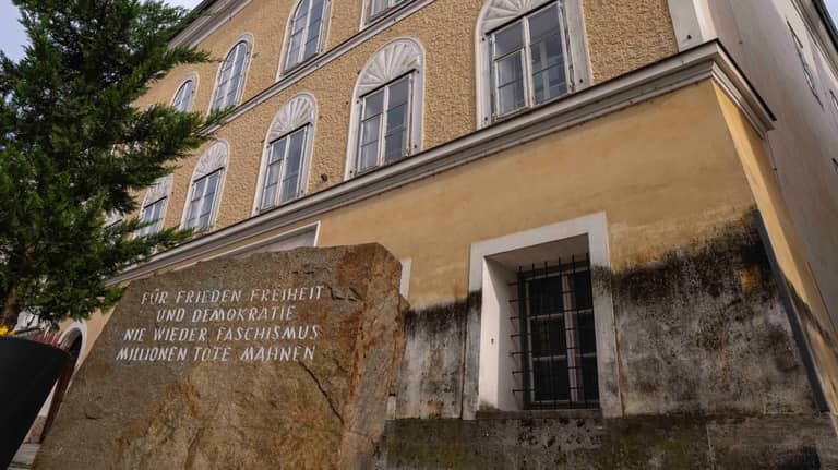 النمسا تقضي على "بيت النازية" بـ"مركز شرطة"