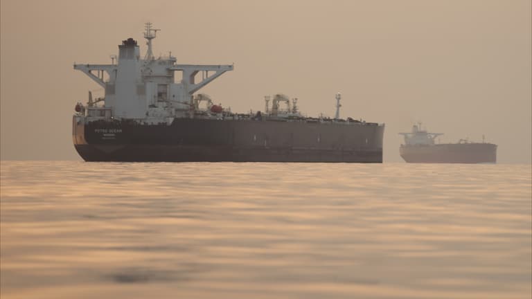 استراتيجية الخنق.. هل تبدأ أميركا بمطاردة إيران في المحيطات؟