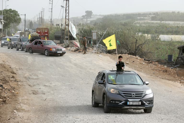 إيران تزعم فتح هرمز للبنان.. ثم تعلن إغلاقه بسبب الحصار