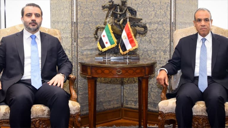 بين القاهرة ودمشق.. انفتاح "حذر" بعد زيارة "مؤجلة"