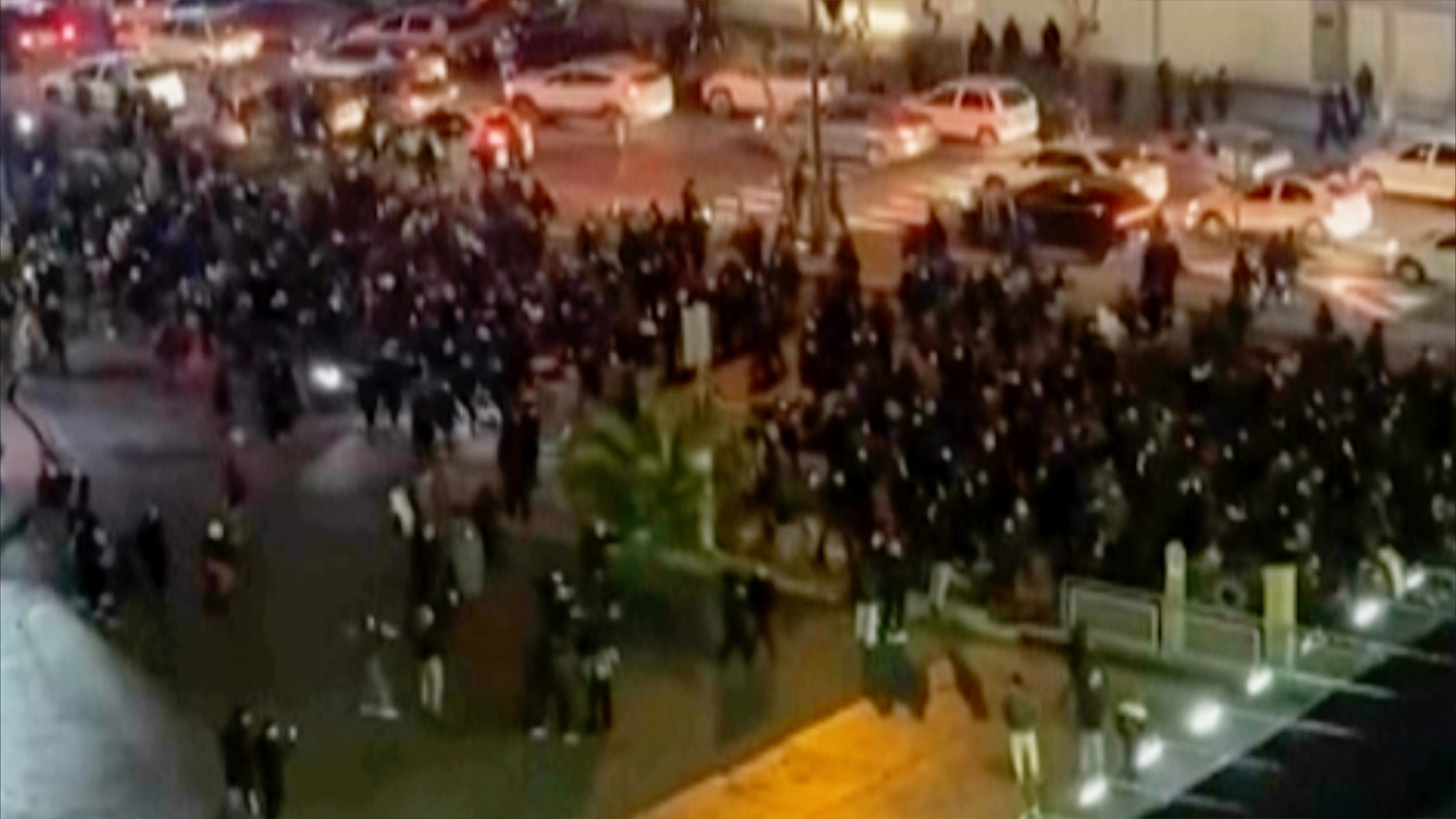 متظاهرو "انتفاضة الريال" في مشارح طهران؟